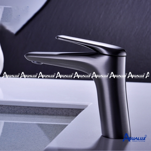 VÒI LAVABO NÓNG LẠNH AQKT335