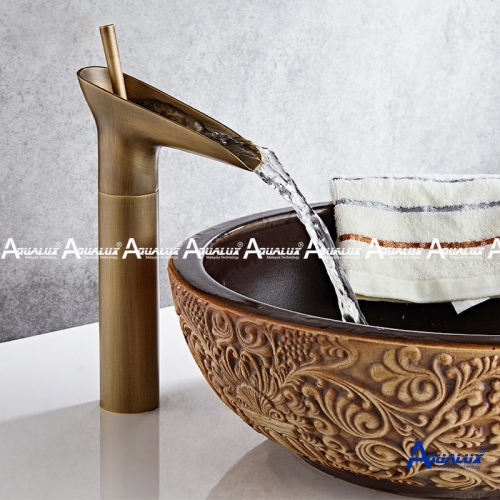 VÒI LAVABO NÓNG LẠNH GIẢ CỔ AQHT010LDP